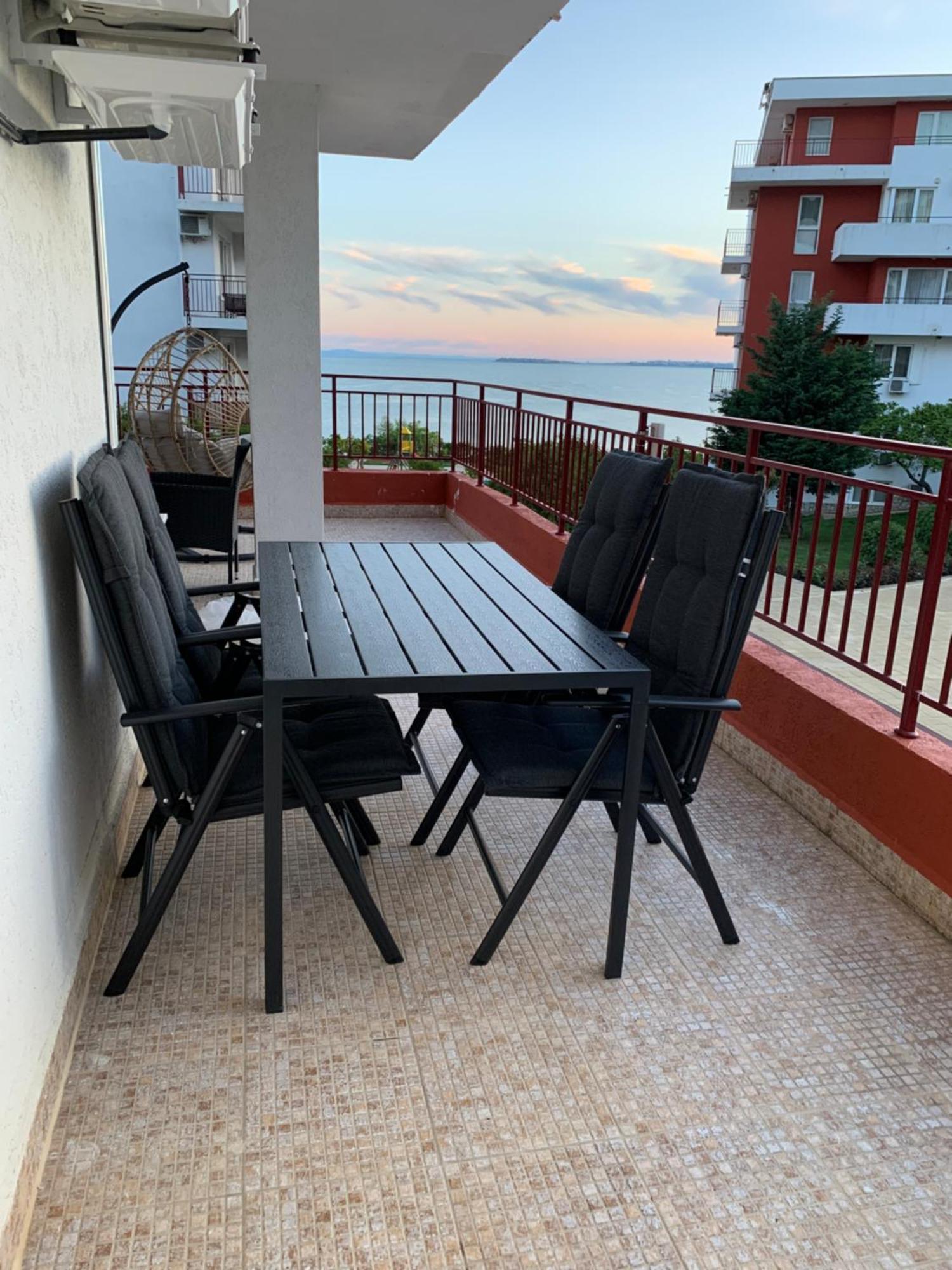 Fort Noks- Marina- Avalonia Apartment Sveti Vlas Buitenkant foto